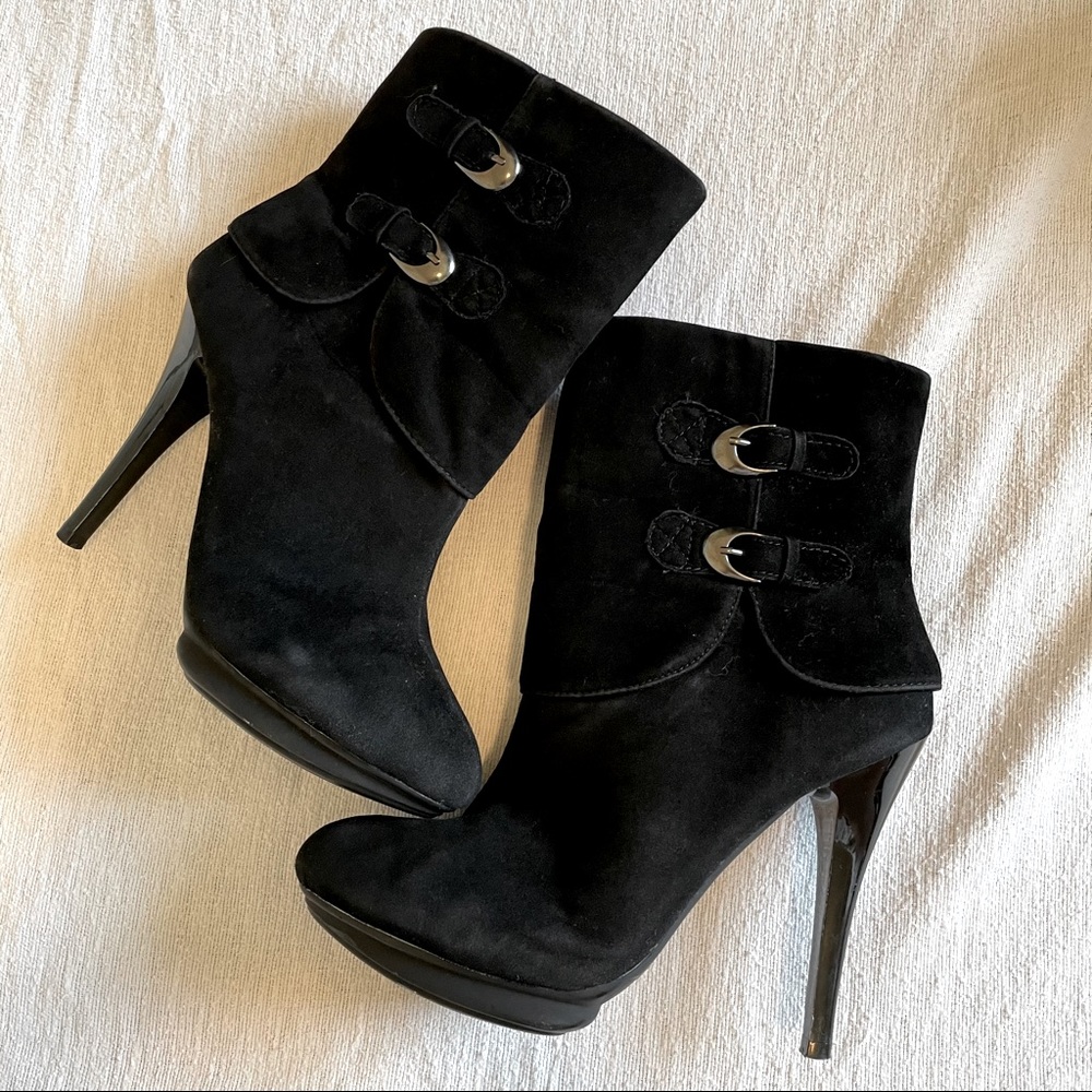 4.5 in Heel Bootie w Silver Buckles